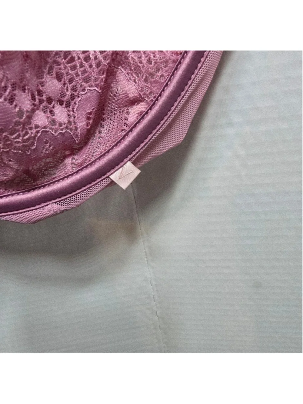 Women's Victoria's Secret Pink Lace Unlined Demi Bra 38DD
